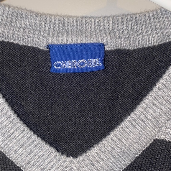 Sweater vest - Picture 2 of 3